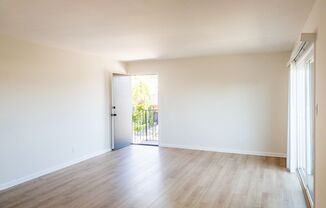 TWO WEEKS FREE RENT! 2BD 1BA Recently Renovated Unit! Parking! PROGRESSIVE