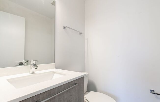 2 beds, 1.5 baths, $2,195, Unit 3B