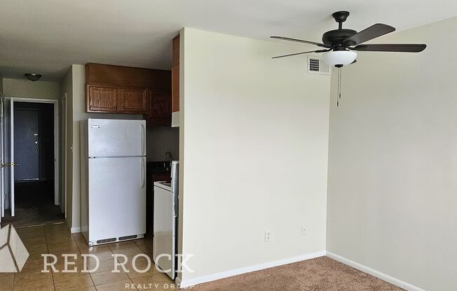 1 bed, 1 bath, $950, Unit C-2