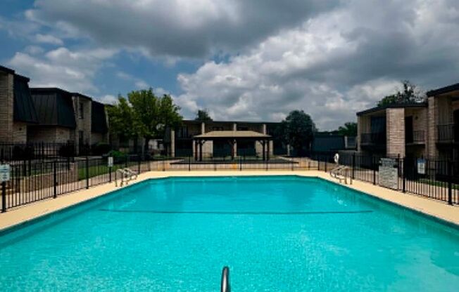 2 beds, 2 baths, 931 sqft, $1,225, Unit 02-0208