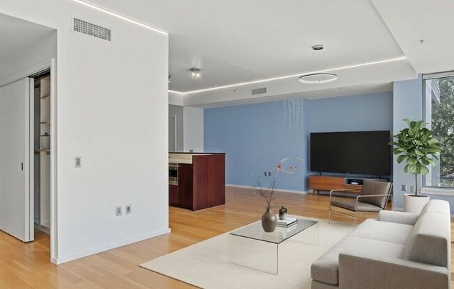 1 bed, 1.5 baths, 1,090 sqft, $3,000, Unit 302