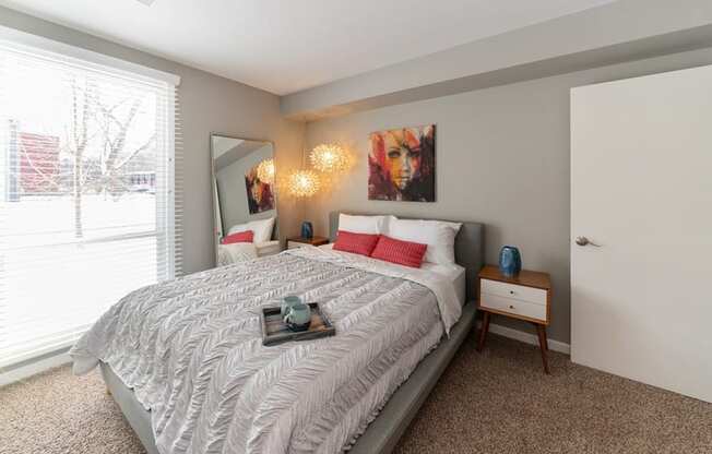 Bedroom decoration at The View Apartments St Charles, St Charles