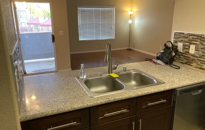 2 beds, 2 baths, $1,500