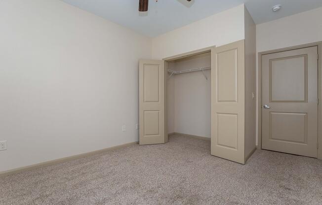 2 beds, 2 baths, 924 sqft, $1,465