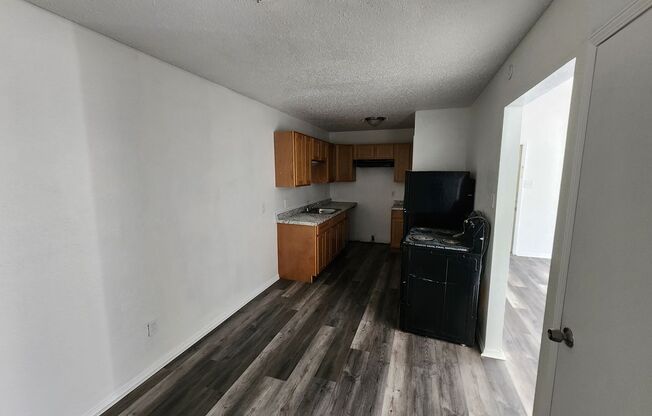 2 beds, 1 bath, 790 sqft, $725, Unit 424