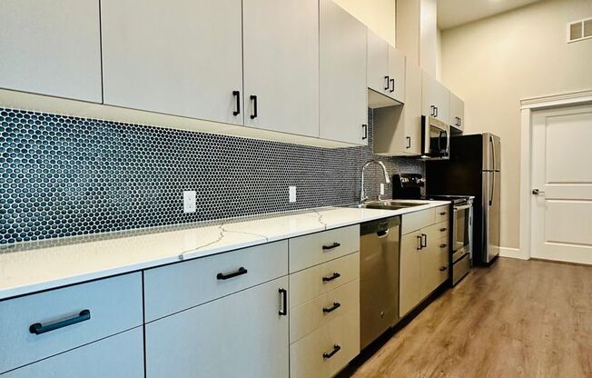 1 bed, 1 bath, 453 sqft, $2,050, Unit 4th #405