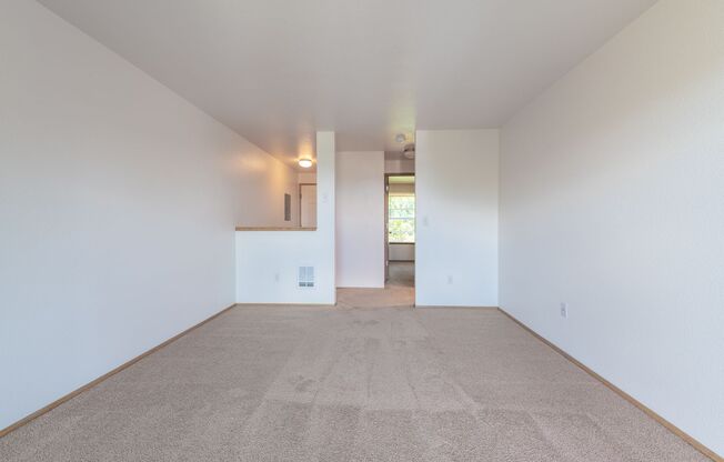 1 bed, 1 bath, 620 sqft, $1,440, Unit 65-303