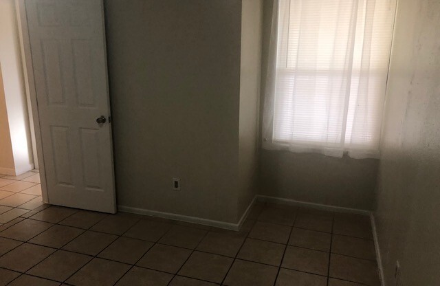 3 beds, 2 baths, $1,825