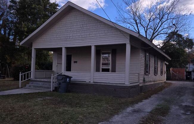 4 beds, 1 bath, $1,250