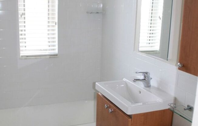 1 bed, 1 bath, 676 sqft, $2,695, Unit 619