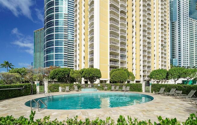 2 beds, 2 baths, $3,800, Unit 1350 Ala Moana