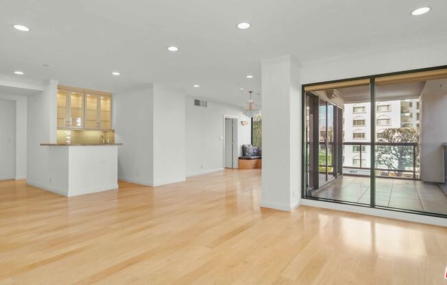 2 beds, 3 baths, 2,018 sqft, $6,800, Unit 305