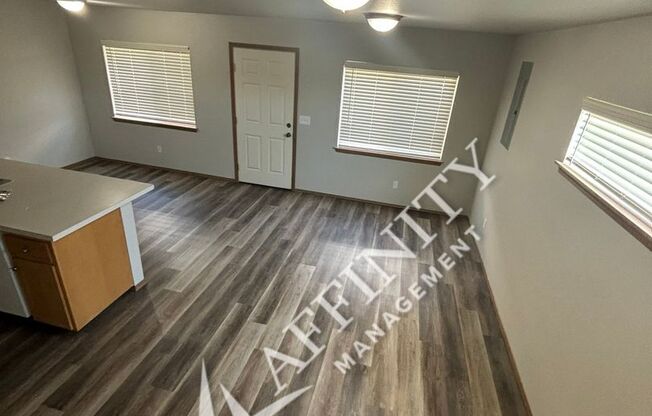 2 beds, 1 bath, 950 sqft, $1,650, Unit 4547B