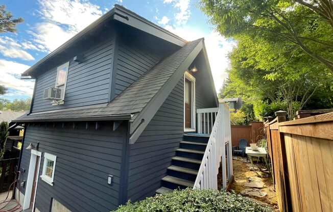 Furnished ADU in Multnomah Village on Quiet Street