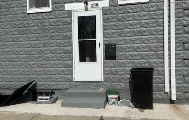 Newly Renovated 1/2 Bedroom 1 Bath Rental