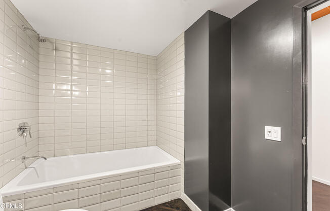 2 beds, 2 baths, 2,360 sqft, $5,950, Unit 130