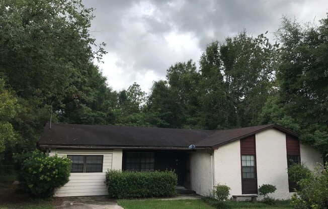 4x2 large home for rent!