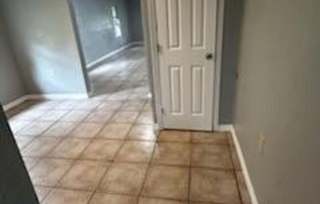 3 beds, 2 baths, $1,500