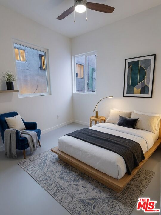 6224 1/2 DE LONGPRE AVE