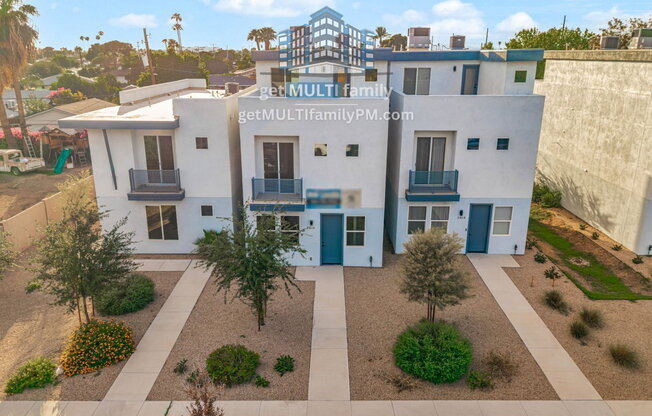 3 beds, 3.5 baths, 2,110 sqft, $3,350