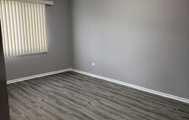 2 beds, 1 bath, $1,650, Unit 609-107