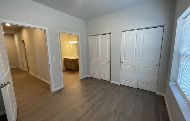 3 beds, 2 baths, 1,153 sqft, $1,549, Unit 1140-302