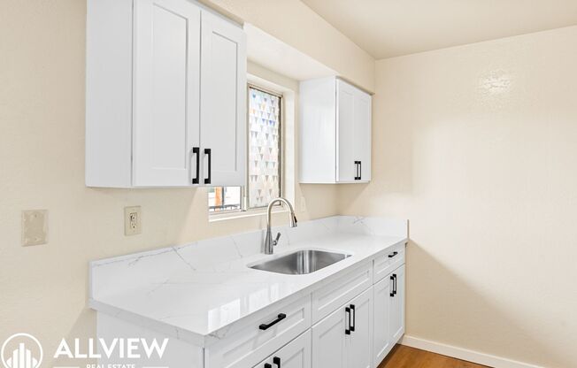 1 bed, 1 bath, 647 sqft, $2,395, Unit 7