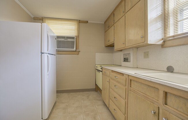 1501 F St - 6 Plex