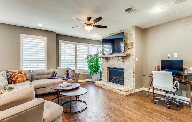 13621 NEW CASTLE DR