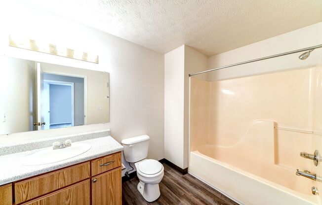 1 bed, 1 bath, 660 sqft, $955, Unit 402-05