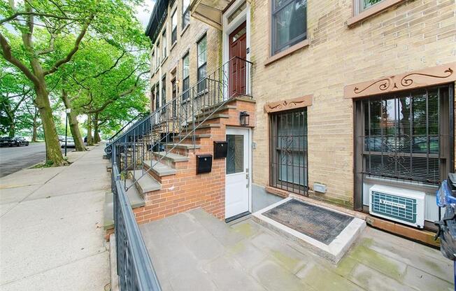490 19 ST