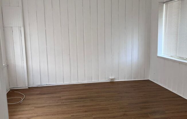 Adorable 1 bedroom near Kenwood!