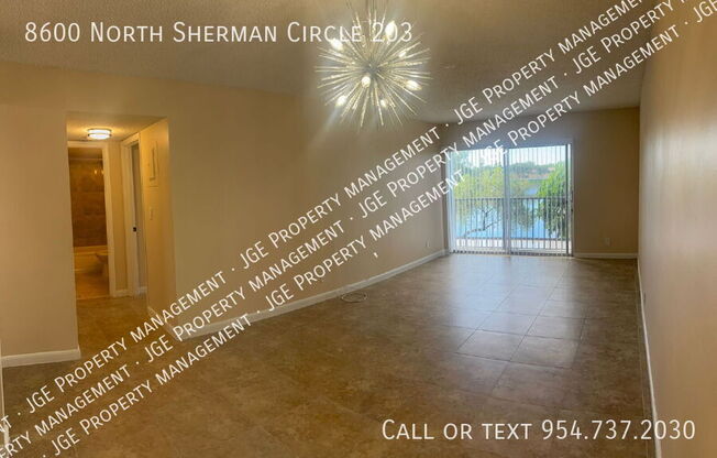 8600 N Sherman Cir Apt 106