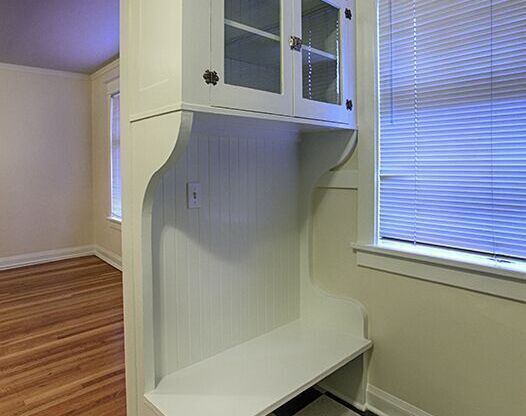 Studio, 1 bath, 445 sqft, $1,350