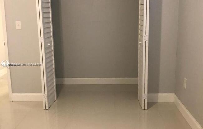 1479 NORTHWEST 16 ST