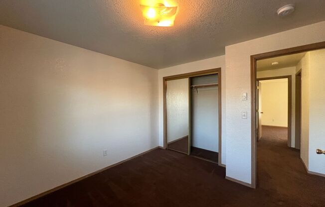 3 beds, 1.5 baths, 1,100 sqft, $1,325, Unit 125