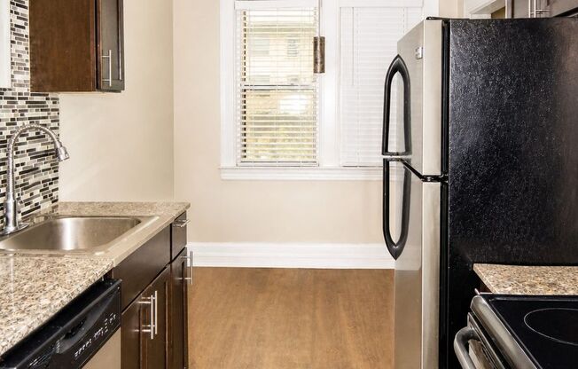 Studio, 1 bath, 500 sqft, $950, Unit B1 1/2