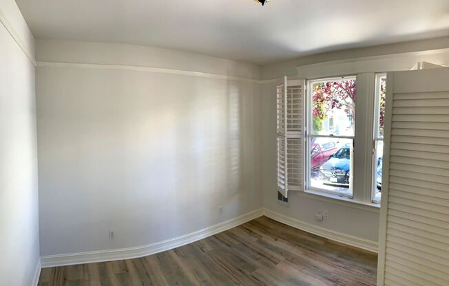 UPDATED BRIGHT 800sf 2BR/1BA Flat Noe Noe Valley 29th/Noe AVAILABLE NOW