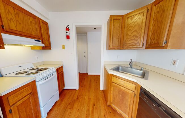 2 beds, 1 bath, $2,550, Unit Unit 31