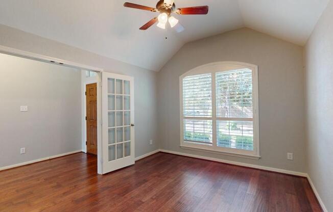 3046 ANTLER WAY