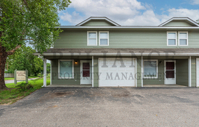 1127 N MERIDIAN AVE