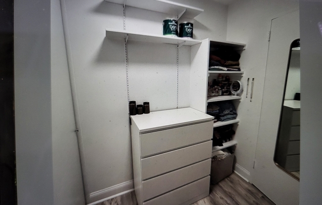 Studio, 1 bath, 500 sqft, $2,600, Unit 715