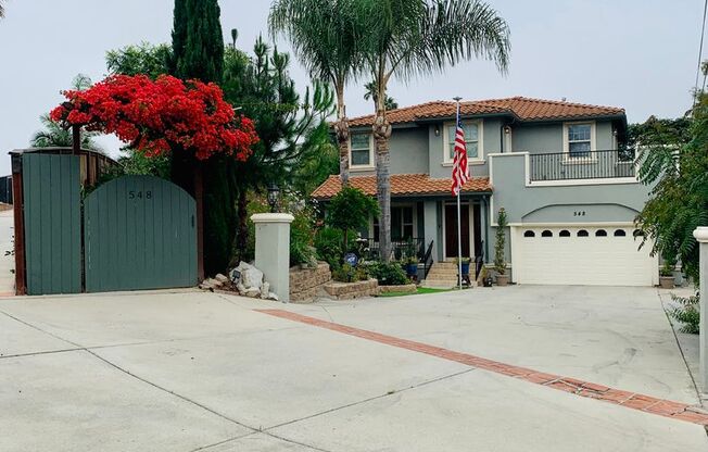 Beautiful 4BD 3.5 BA 2-Story House available in Chula Vista!!!