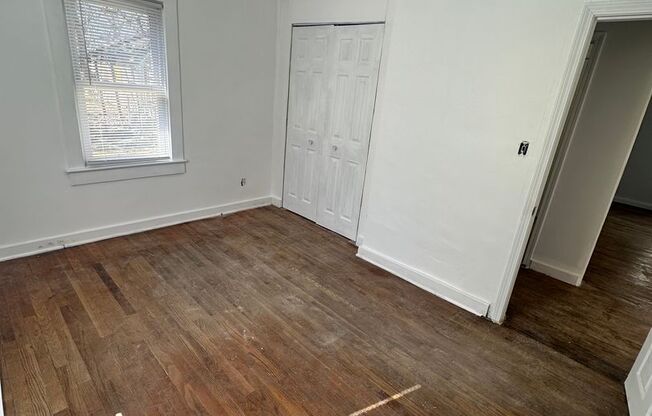 2 bed 1 bath update home with original hardwood