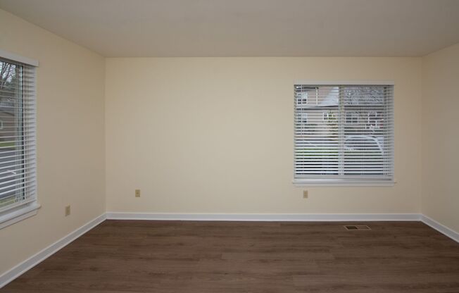 2 beds, 2 baths, 1,087 sqft, $2,695, Unit 7J