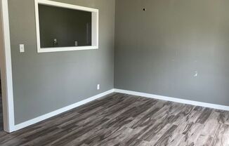 2 beds, 1 bath, $795