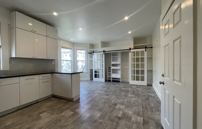 1059 LEAVENWORTH
