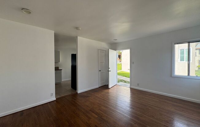 5179 Huntington Dr.