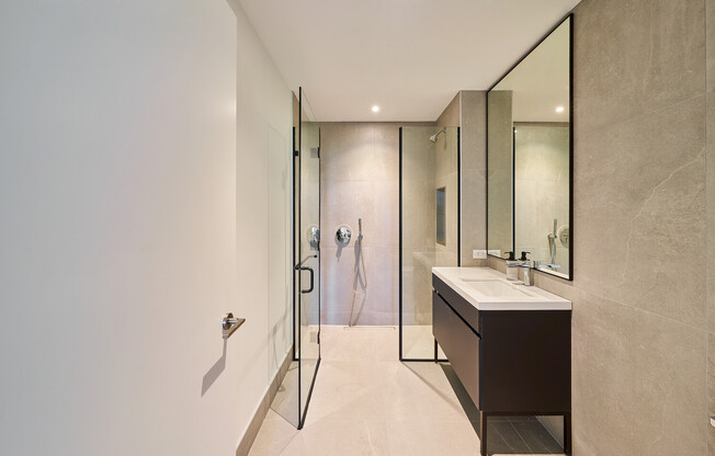 2 beds, 2 baths, $3,687, Unit 4X