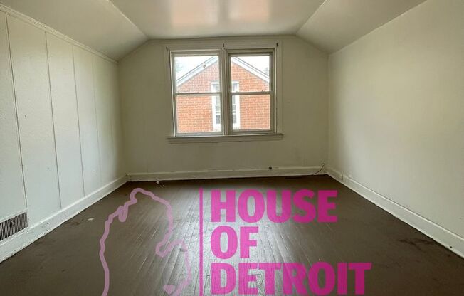 3 beds, 1 bath, $1,235